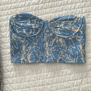 Never worn! Medium Zara crop top